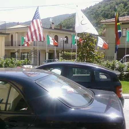De Meis ホテル Capistrello